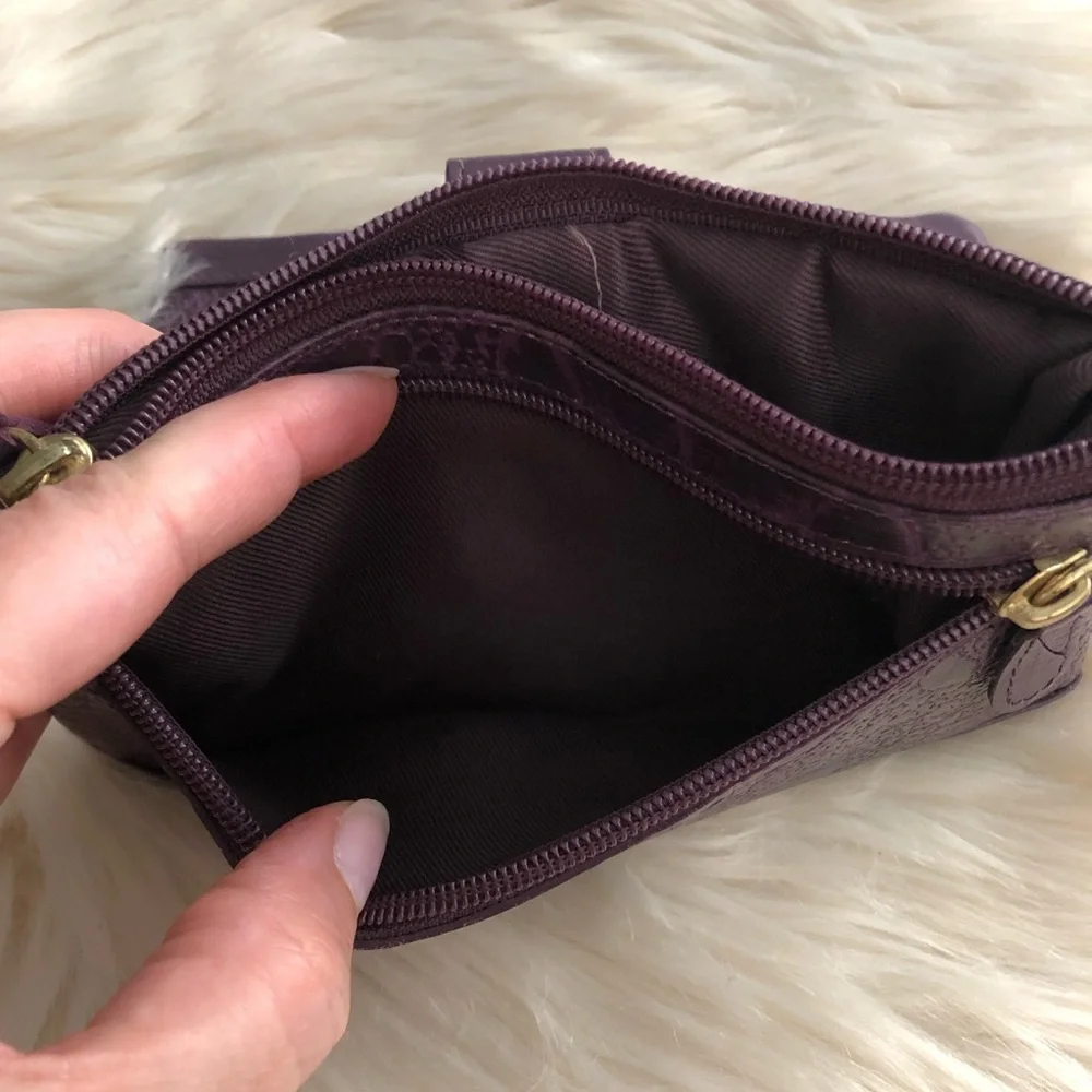 Great American Leather Works purple embossed leather wallet clutch purse - Picture 5 of 11